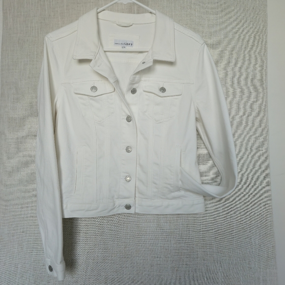 LOFT Denim Trucker Long Sleeve White Jacket w Back Hem Button Tabs Women Size M - Picture 2 of 15